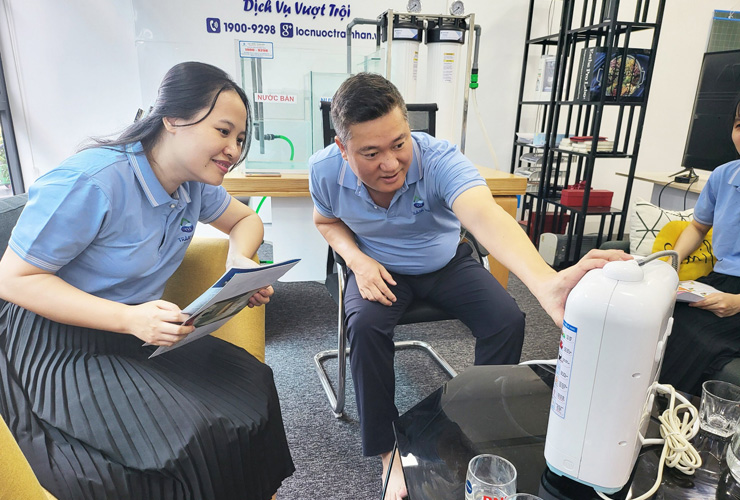 Tuyển dụng Trâm Hân